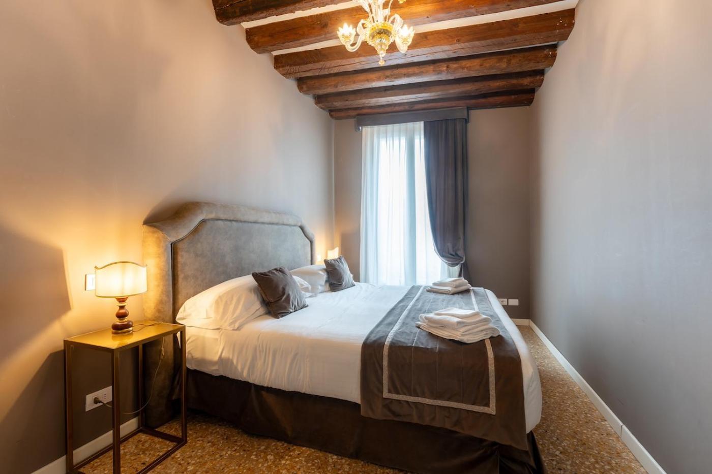 San Teodoro Palace - Luxury Apartments Βενετία Εξωτερικό φωτογραφία