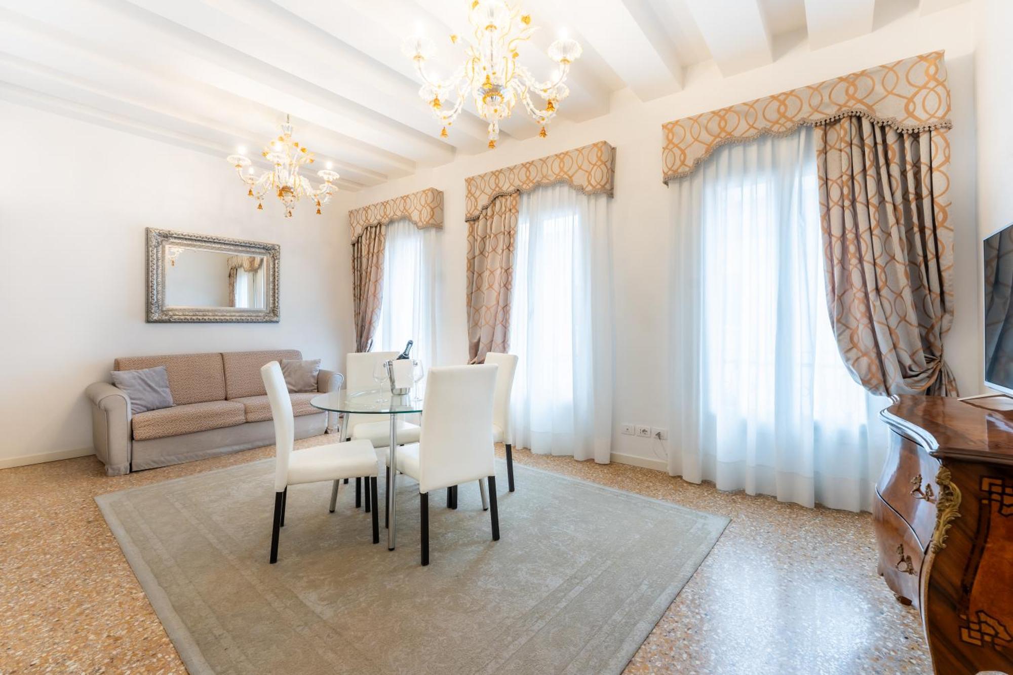San Teodoro Palace - Luxury Apartments Βενετία Εξωτερικό φωτογραφία